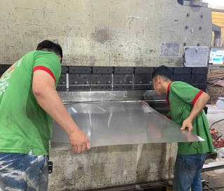 QUY TRÌNH CHẤN VÀ ÉP MÍ MÂM INOX TẠI TOÀN KHANG