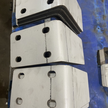 Hoàn Thiện Hơn 400 Bản Lề Inox – Quy Trình Gia Công Chuyên Nghiệp Tại Toàn Khang