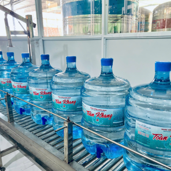 Nước Uống Đóng Bình Toàn Khang 